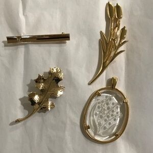 Vintage Bundle of 4 Gold Tone Jewelry Pieces